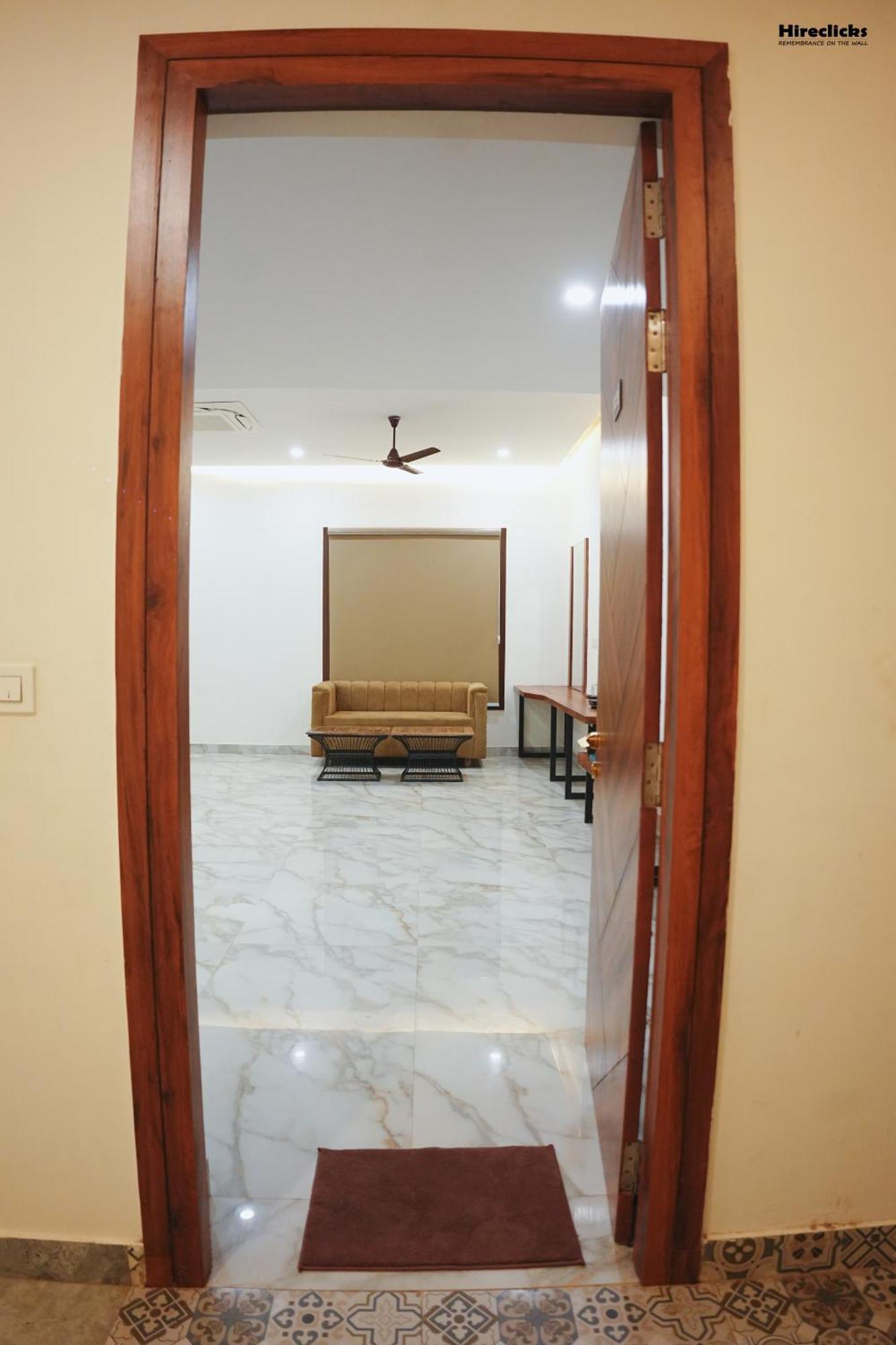 The Krati Resort And Convention Centre バレーリー エクステリア 写真